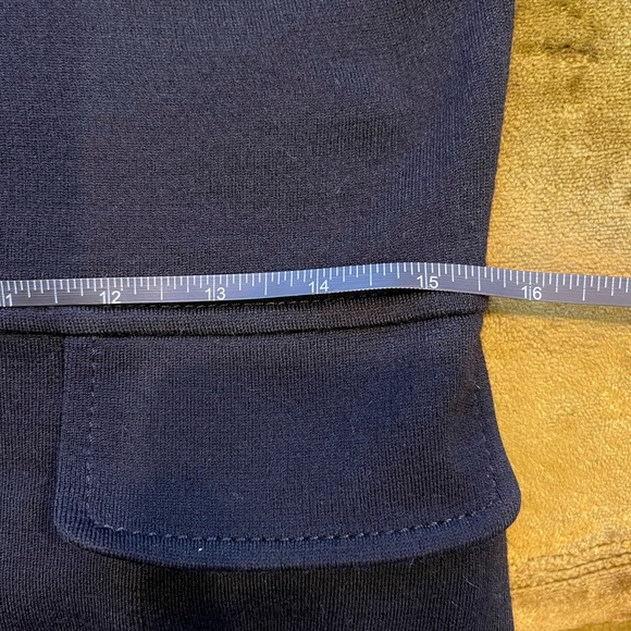 St. John SZ 6 Black Peplum 3/4 Length Sleeve Top! - Picture 10 of 14